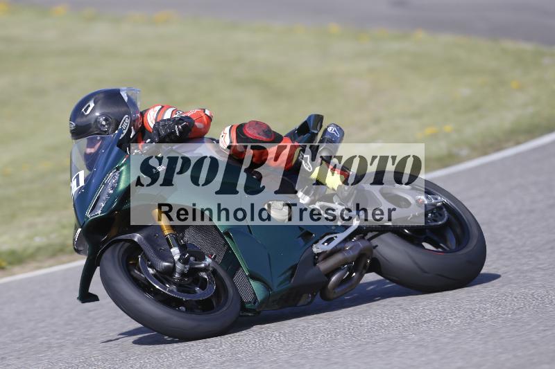 /07 09.04.2026 Cornu Master School ADR/Gruppe blau/21